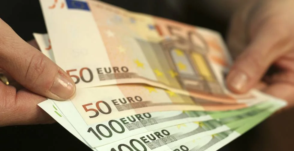 En este momento estás viendo Nuevo limite para los pagos en efectivo. De 2.500 € se reduce ahora a 1.000 €