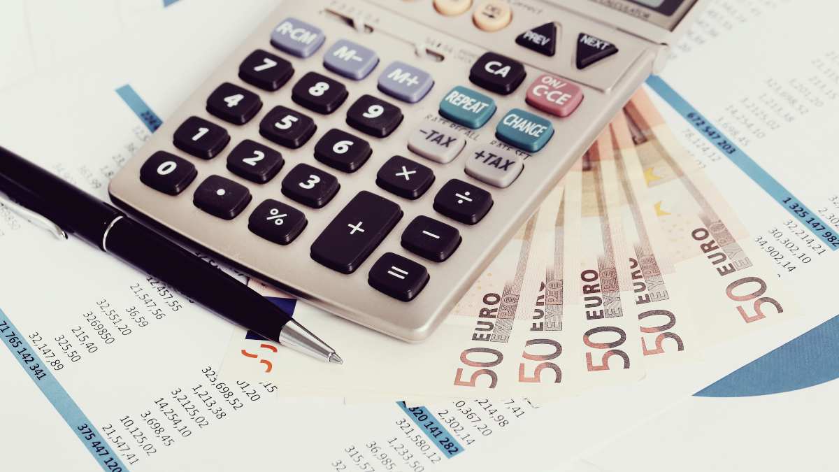 Regularización de Cuotas del RETA: Implicaciones Fiscales en el IRPF 1 En este momento estás viendo Regularización de Cuotas del RETA: Implicaciones Fiscales en el IRPF